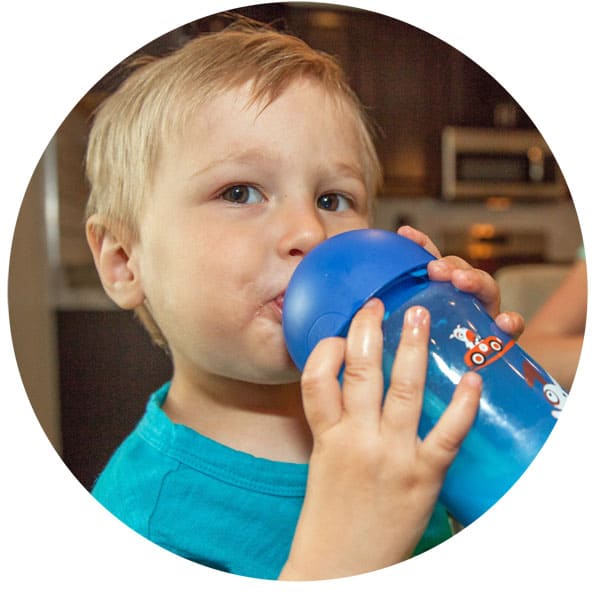 Many parents wonder, how much milk should a toddler drink, because it changes drastically at 1 years old! Get the answer, plus the best sippy cup for milk and what to do when your 2 year won't eat and only drinks milk.