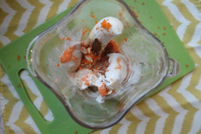 Immune booster smoothie recipe for kids. This is easy and delicious- the flavor is carrot cake!