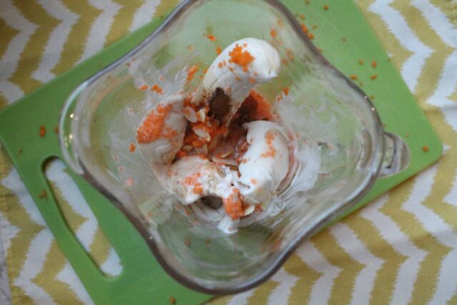 Immune booster smoothie recipe for kids. This is easy and delicious- the flavor is carrot cake!