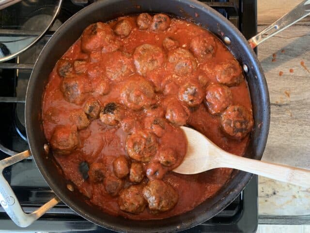 Forget that gluten free meatball recipe that tastes like cardboard and try this juicy delicious recipe that you'd never guess is GF! It's perfect for kids and you'll find tips for picky eaters, toddlers, and babies too. 