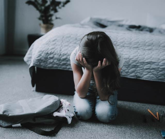 Could your child be anxious? Here are 5 signs of anxiety in children from an expert, to make sure you don't miss them, and then what the next steps are that you can take to help your anxious child.