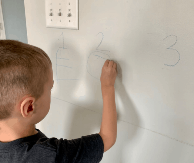 Does your child need some help with their handwriting, fine motor, and letter recognition skills? These 6 activities that can be used alone or in an obstacle course are perfect for preschool and kindergarten age kids, and are easily adapted for older kids too! 