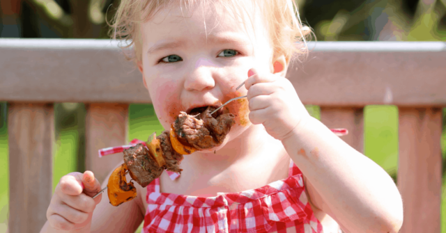 How many times a day do toddlers need to eat? How do you teach a baby to chew? And, how do you wean? Find out the answers to these pressing feeding questions from parents about their babies and toddlers inside...