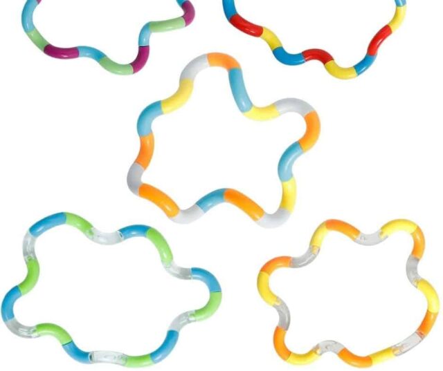 16 best fidgets for school and classrooms, according to teachers - Reviewed