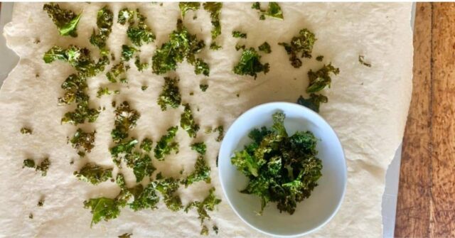 Kale is an amazing super food and this kale chips recipe is a perfect way to get it into your kids, even if they're a picky eater.  Enjoy these kale chips as an after school snack or side dish!