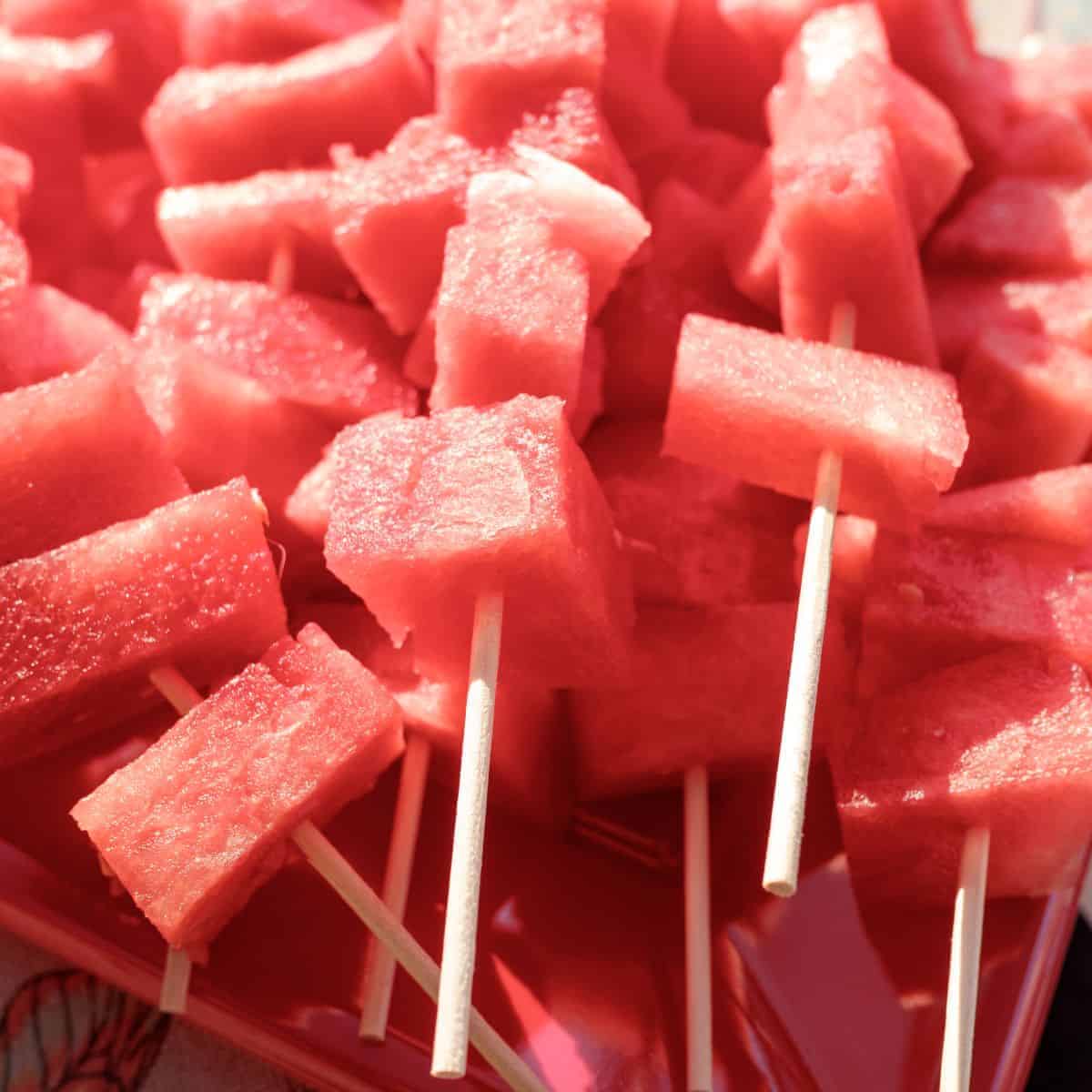 Discover the benefits of watermelon for kids and 7 fun and easy ways to serve watermelon to kids that will have them gobbling it up! 